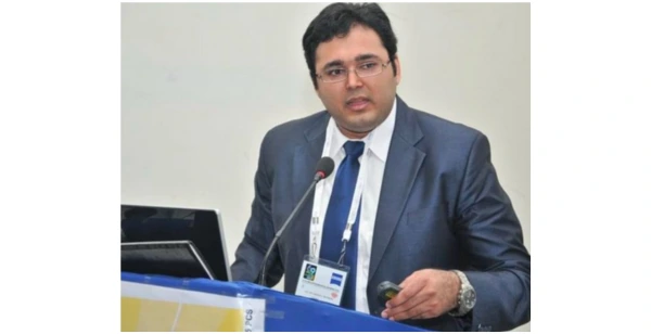 Dr Kenshuk Marwah